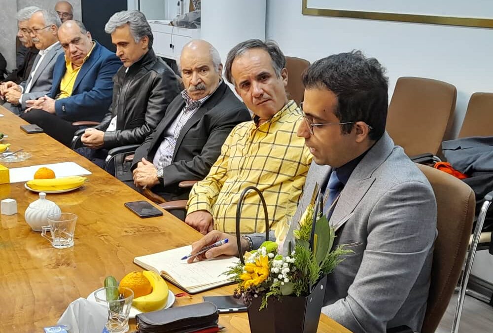 جلسه هم اندیشی اساتید و پیشکسوتان صنف تابلوسازی تهران